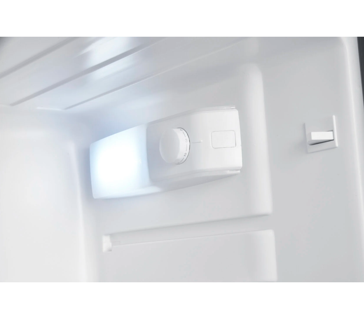 Холодильник SNOWCAP RDD 170 W